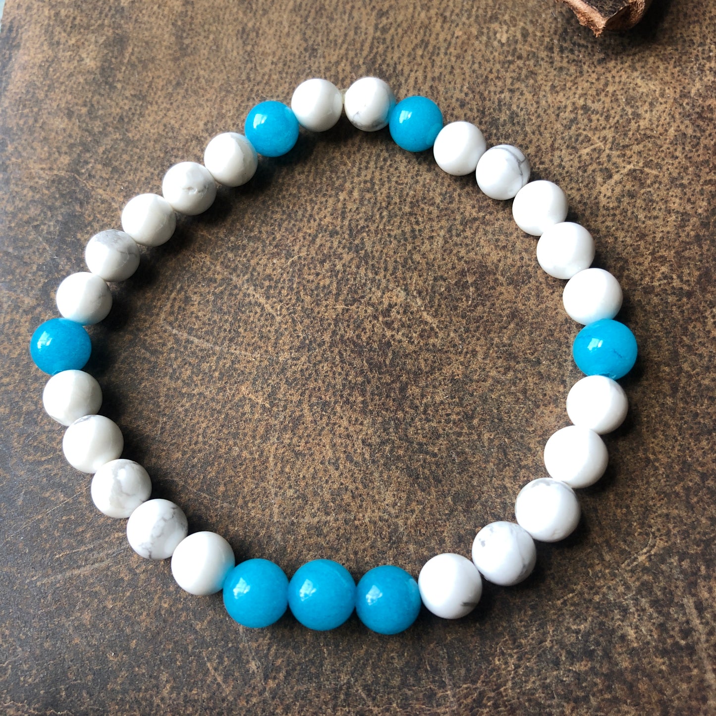 Blue Quartz and Howlite Beaded Bracelet