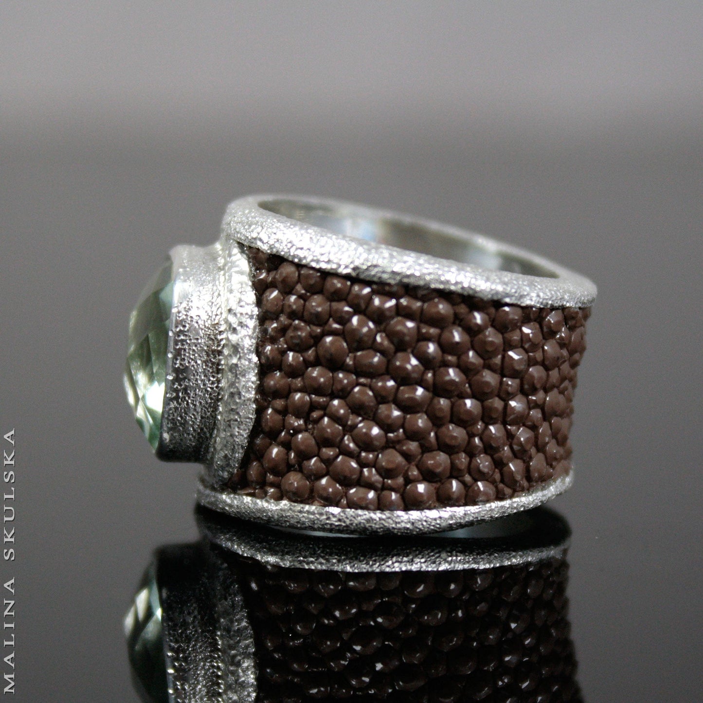 Signet Ring With Stingray Leather And Prasolite MALINA SKULSKA